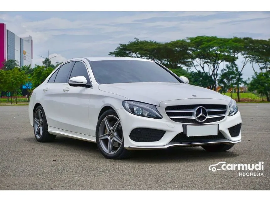 2018 Mercedes-Benz C200 AMG Line Sedan