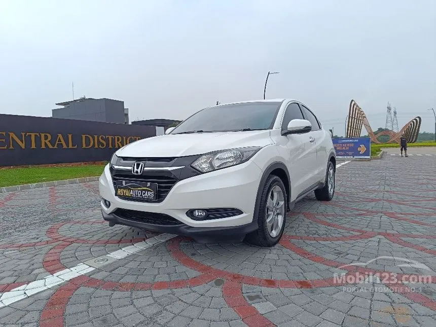 Jual Mobil Honda HR