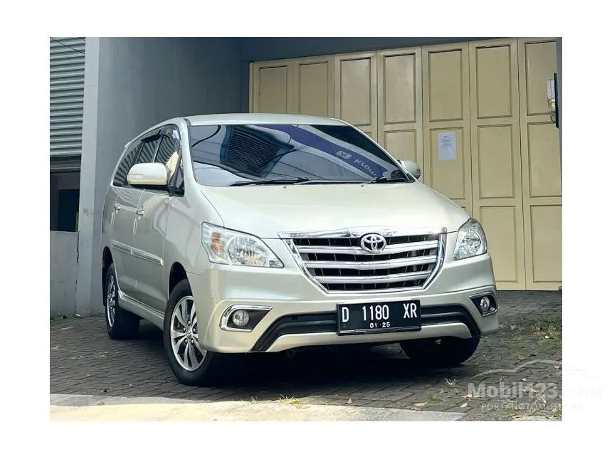 Jual Mobil Toyota Kijang Innova 2014 V 2.5 di Jawa Barat Manual MPV Silver Rp 260.000.000