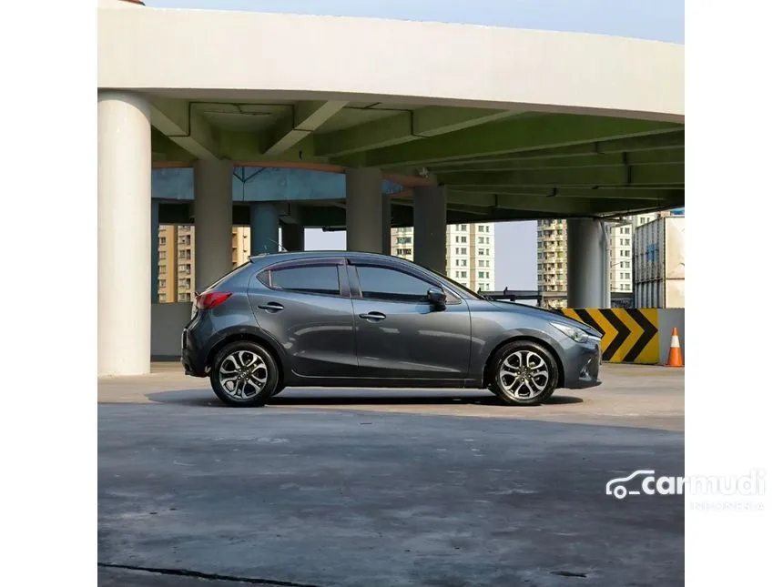 2015 Mazda 2 R Hatchback