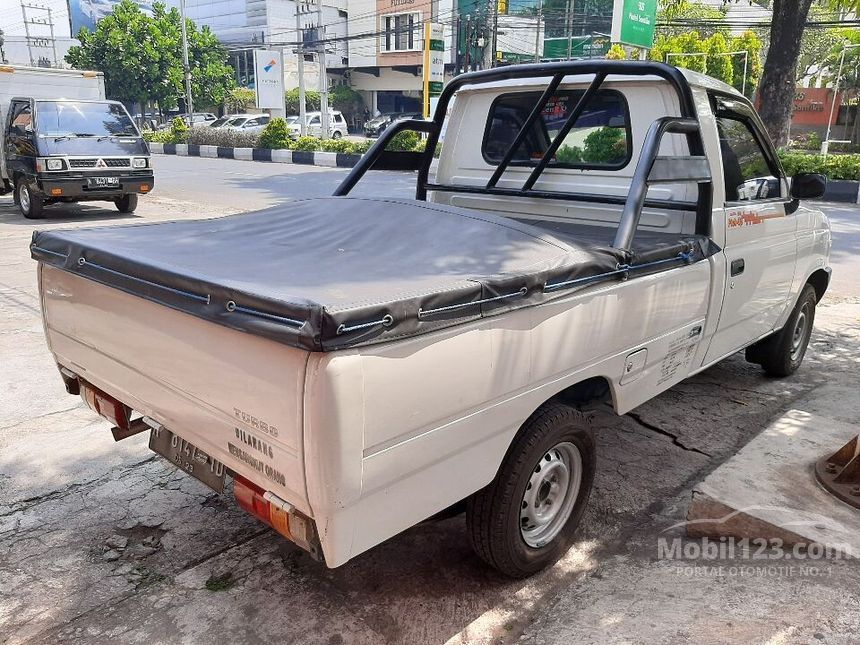 Jual Mobil Isuzu Pickup  2013 Standard 2 5 di Jawa  Timur 