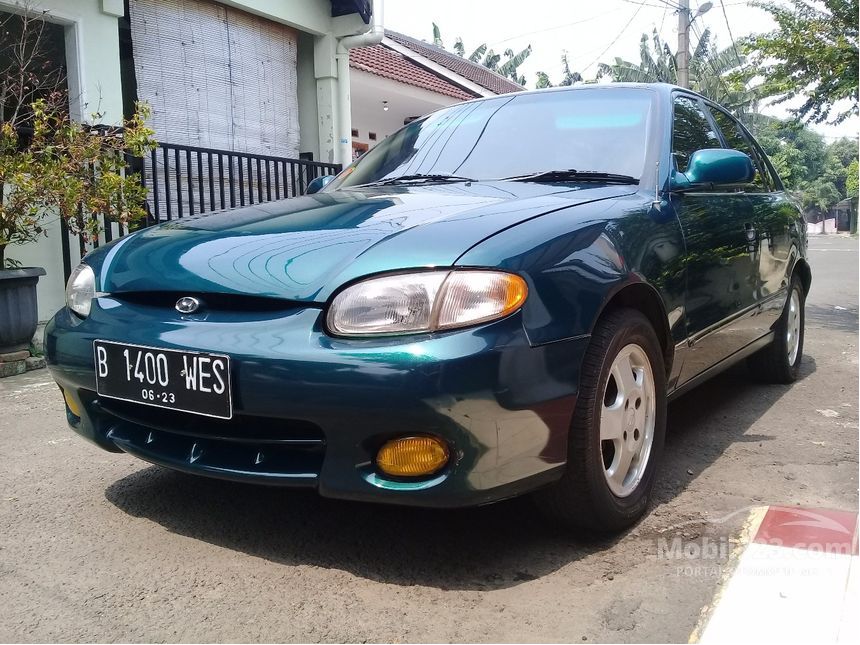 Hyundai accent 2000