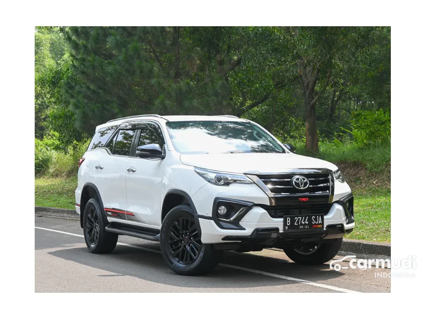 Jual Mobil Toyota Fortuner 2019 VRZ 2.4 di Banten Automatic SUV Putih Rp 396.000.000