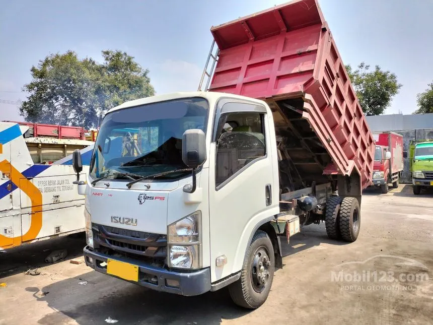 Jual Mobil Isuzu Elf 2021 NMR 71 4.6 di Jawa Barat Manual Trucks Putih Rp 347.000.000