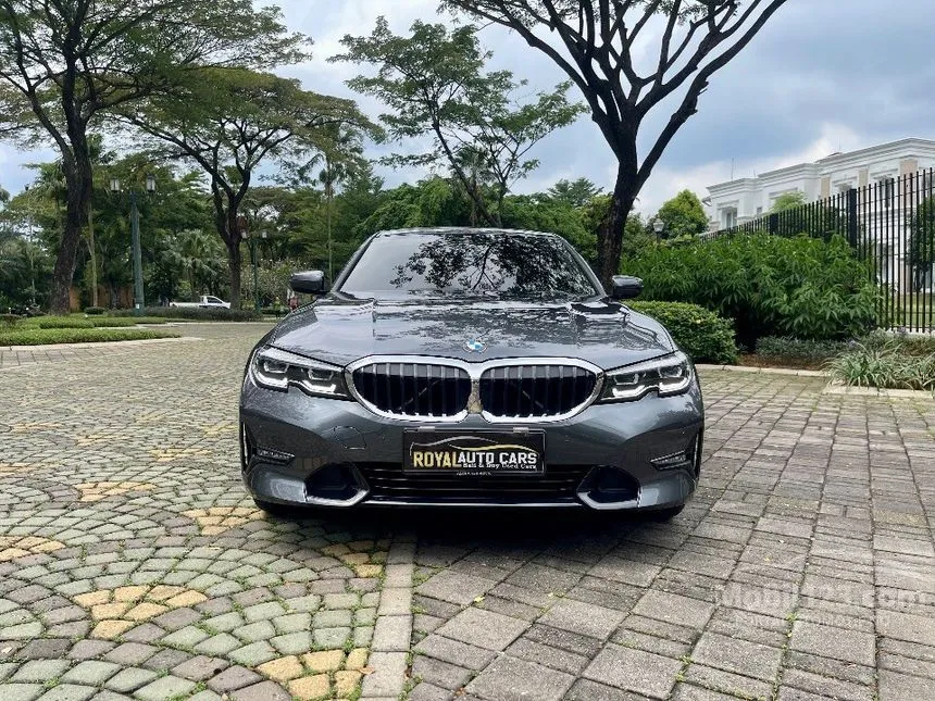 2022 BMW 320i Sport Sedan