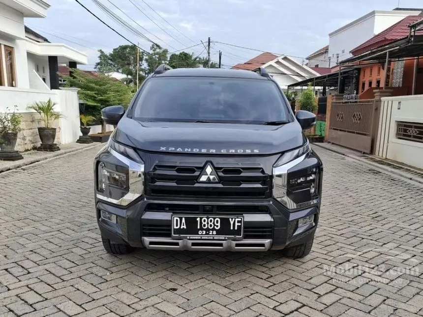 Jual Mobil Mitsubishi Xpander 2022 CROSS 1.5 di Kalimantan Selatan Manual Wagon Hitam Rp 280.000.000