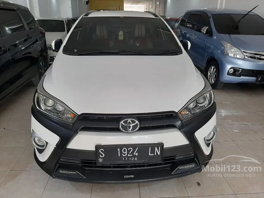 Jual Mobil Toyota Yaris 2016 TRD Sportivo Heykers 1.5 di Jawa Timur Manual Hatchback Putih Rp 170.000.000