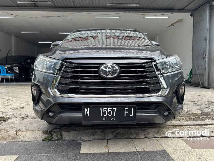 Jual Mobil Toyota Kijang Innova 2022 V 2.4 di Jawa Timur Automatic MPV Abu