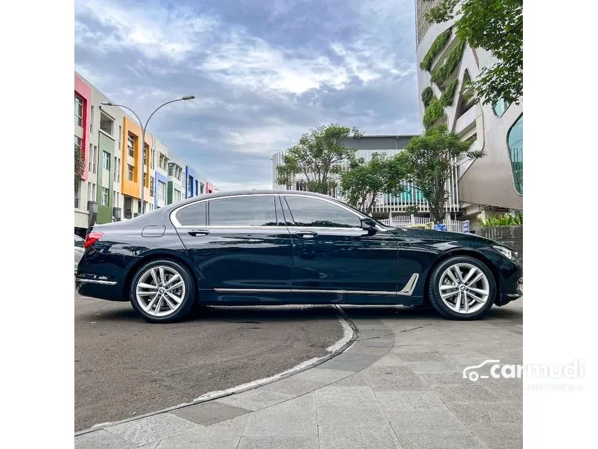 2017 BMW 730Li Sedan