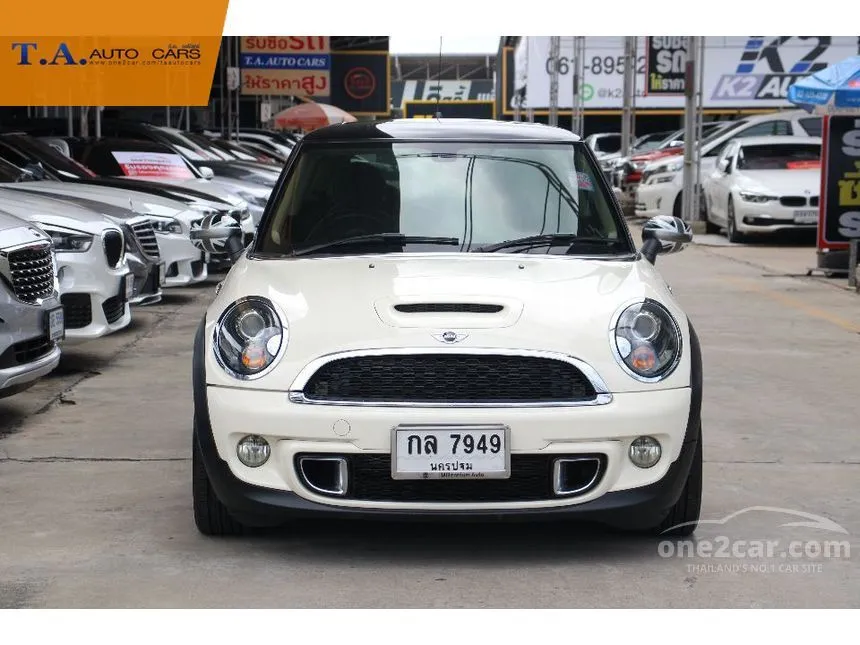 2013 Mini COOPER S Look 2 Hatchback