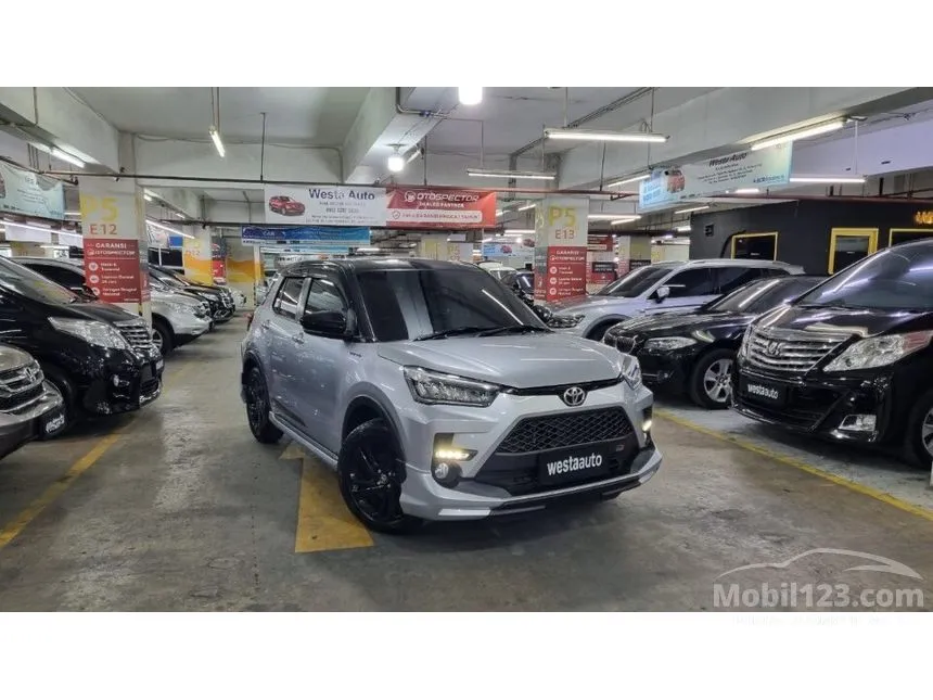 Jual Mobil Toyota Raize 2023 GR Sport 1.0 di DKI Jakarta Automatic Wagon Silver Rp 218.000.000