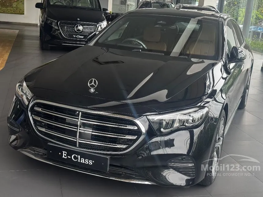 2025 Mercedes-Benz E200 Exclusive Line Sedan
