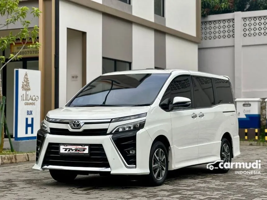 2019 Toyota Voxy MPV