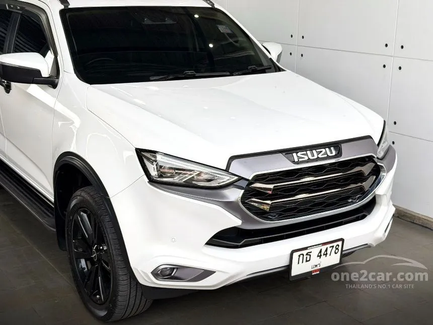 2023 Isuzu MU-X Phantom Collection Ultimate SUV