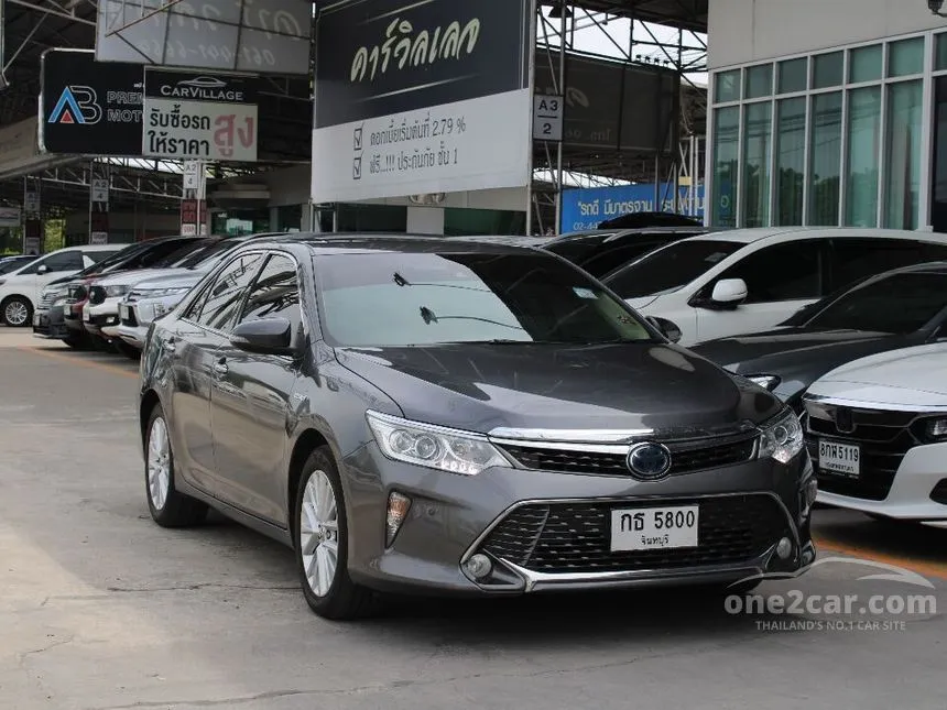 2015 Toyota Camry Hybrid Premium Sedan
