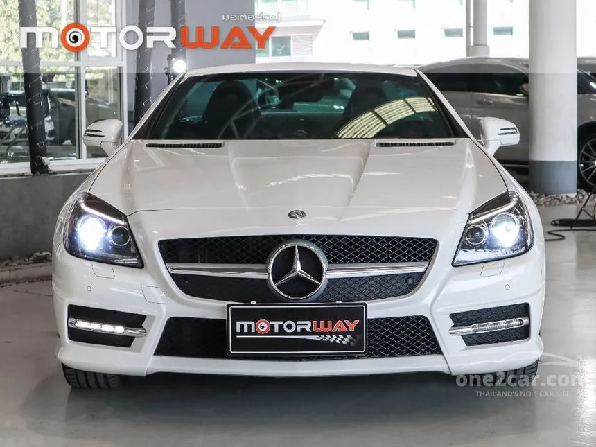 2014 Mercedes-Benz SLK200 AMG Dynamic BlueEFFICIENCY Convertible