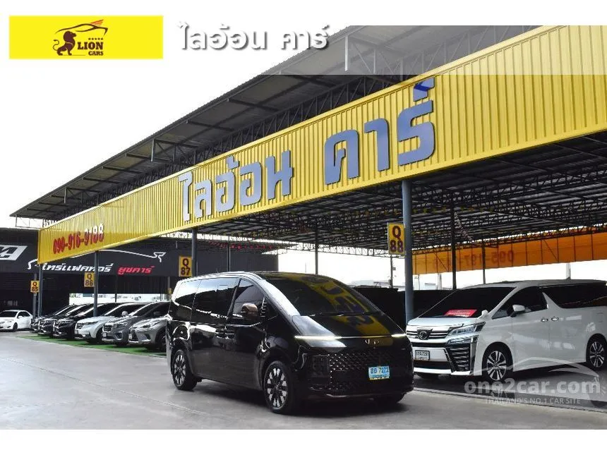 2022 Hyundai Staria Premium Van