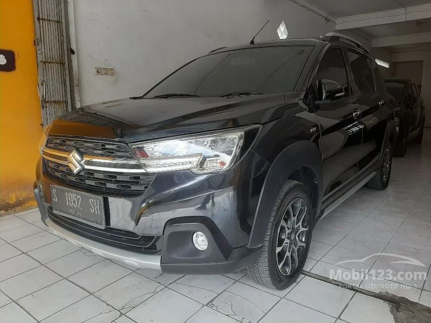 Jual Mobil Suzuki XL7 2021 ALPHA 1.5 di Jawa Timur Manual Wagon Hitam Rp 195.000.000