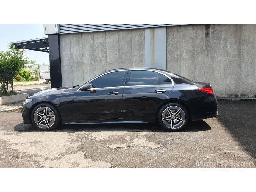 2023 Mercedes-Benz C300 AMG Line Sedan