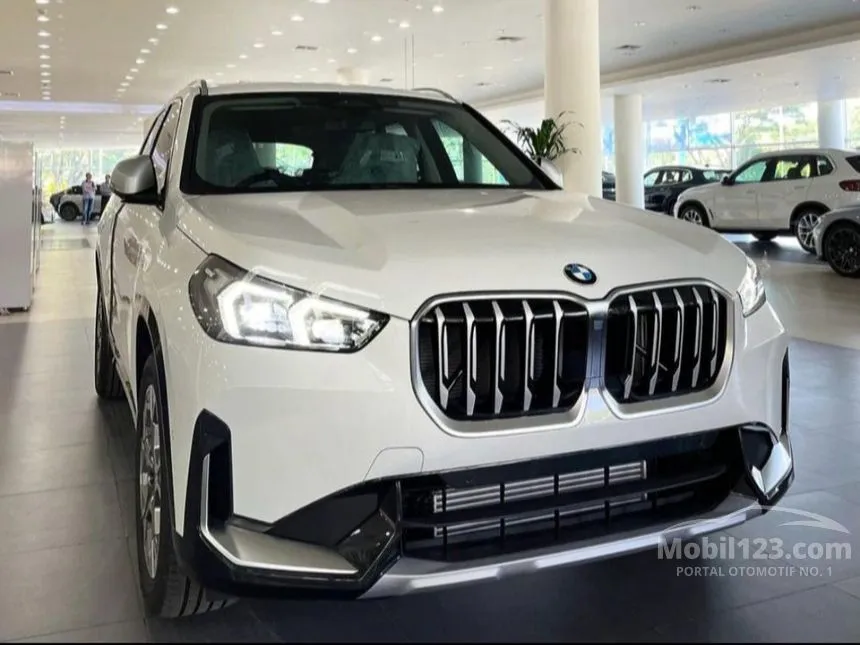 Jual Mobil BMW X1 2024 sDrive18i xLine 1.5 di DKI Jakarta Automatic SUV Putih Rp 985.000.000