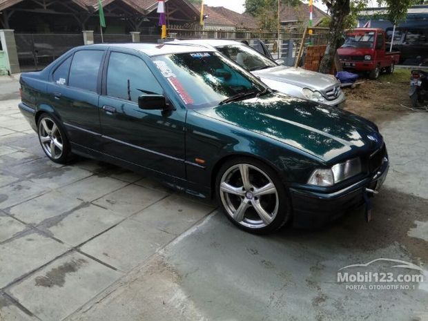 BMW 3 Series Mobil bekas dijual di Indonesia Dari 713 BMW 3 Series Mobil bekas dijual di Indonesia Dari 713
