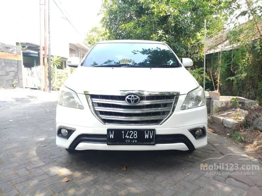 Jual Mobil Toyota Kijang Innova 2013 V 2.0 di Jawa Timur Automatic MPV Putih Rp 188.000.000