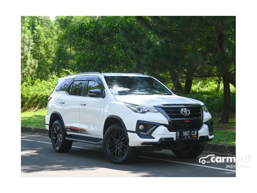Jual Mobil Toyota Fortuner 2020 TRD 2.4 di Banten Automatic SUV Putih Rp 424.000.000