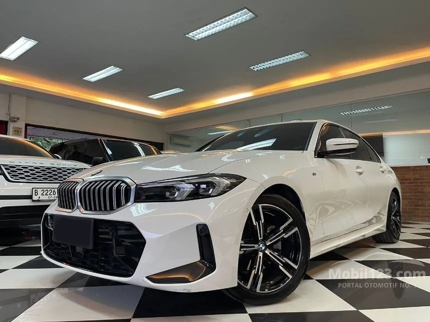 Jual Mobil BMW 320i 2023 M Sport 2.0 di DKI Jakarta Automatic Sedan Putih Rp 920.000.000