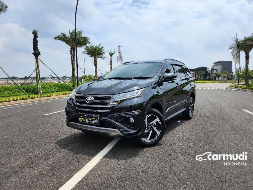 Jual Mobil Toyota Rush 2022 S GR Sport 1.5 di DKI Jakarta Automatic SUV Hitam Rp 215.000.000