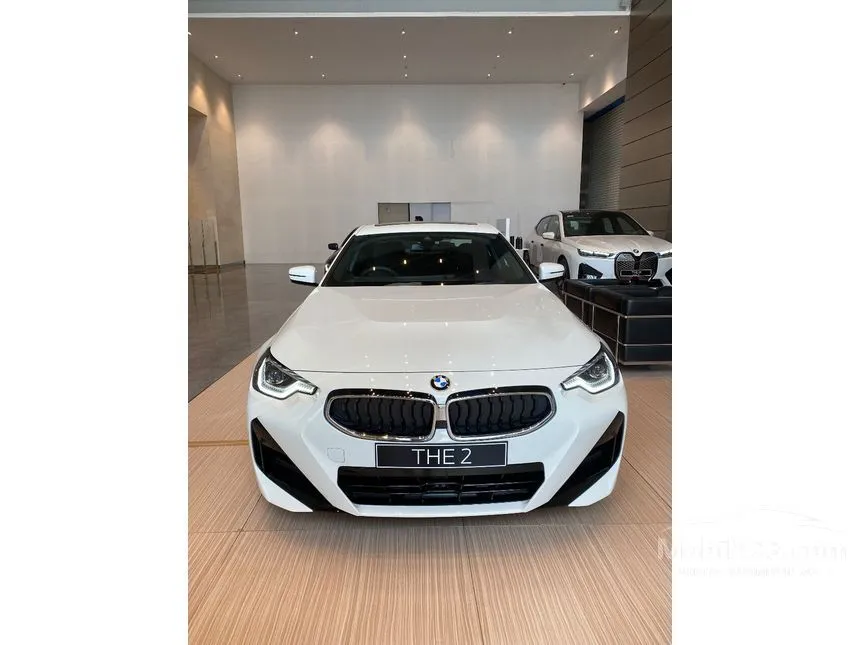 Jual Mobil BMW 220i 2023 M Sport 2.0 di DKI Jakarta Automatic Coupe Putih Rp 1.338.000.000