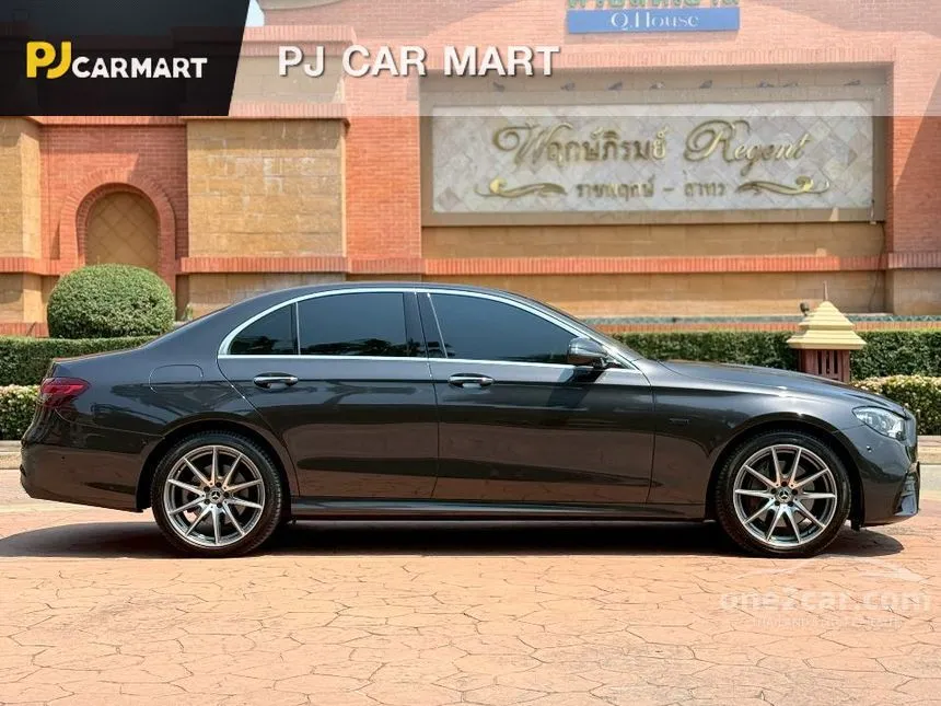 2022 Mercedes-Benz E300 e AMG Dynamic Sedan