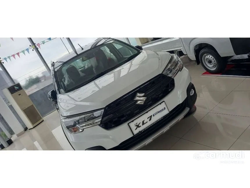 Jual Mobil Suzuki XL7 2024 Alpha Hybrid 1.5 di Jawa Barat Automatic SUV Putih Rp 233.388.000