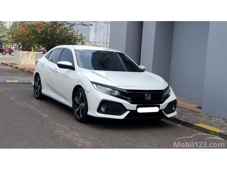 Jual Mobil Honda Civic 2018 E 1.5 di DKI Jakarta Automatic Hatchback Putih Rp 329.000.000