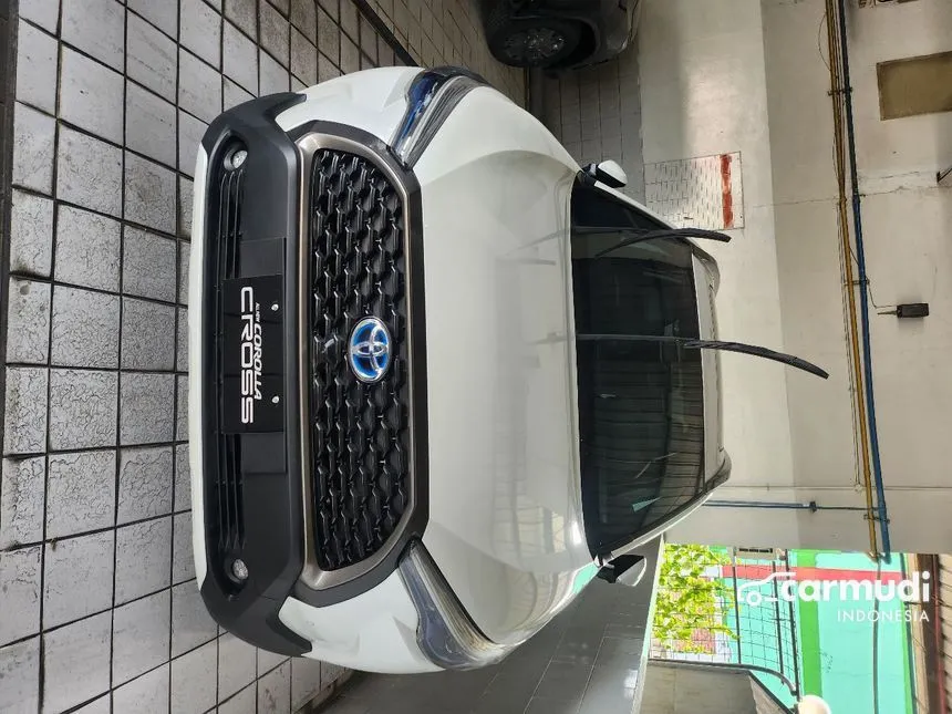 Jual Mobil Toyota Corolla Cross 2023 Hybrid 1.8 di Jawa Barat Automatic Wagon Putih Rp 501.000.000