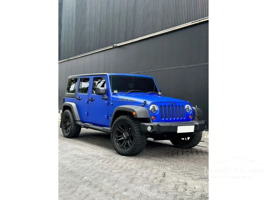 Jual Mobil Jeep Wrangler 2012 Sahara Unlimited 4 Door 3.6 di DKI Jakarta Automatic SUV Biru Rp 789.000.000