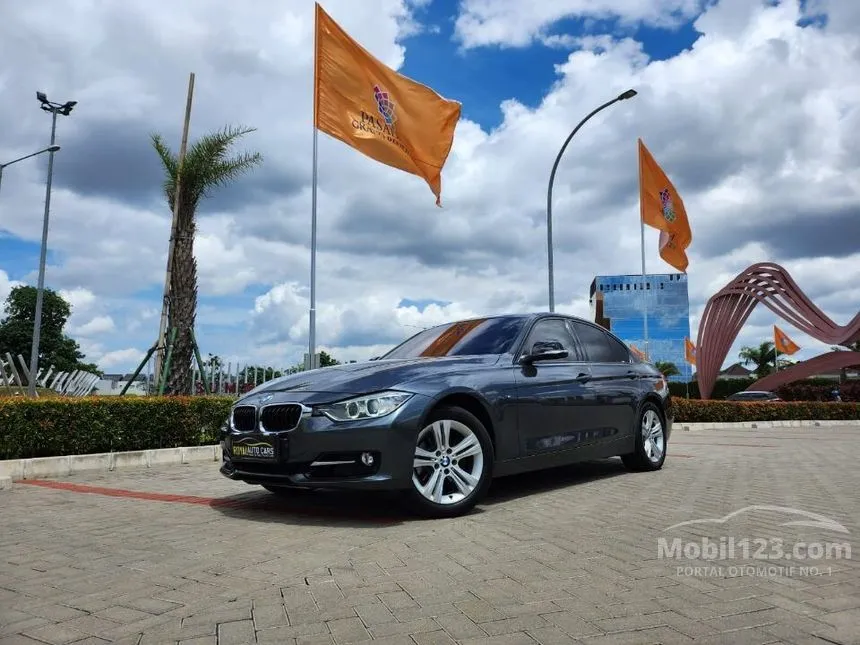 Jual Mobil BMW 320i 2015 Sport 2.0 di DKI Jakarta Automatic Sedan Abu