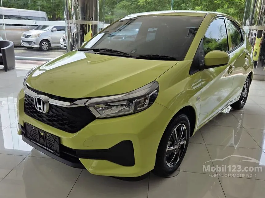 Jual Mobil Honda Brio 2025 Satya E 1.2 di DKI Jakarta Automatic Hatchback Hijau Rp 195.500.000