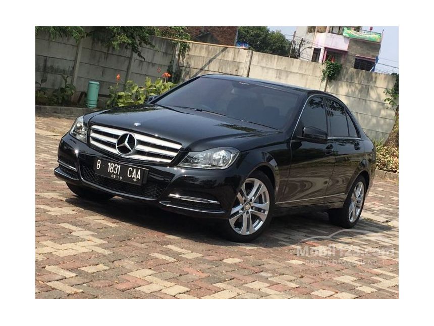 Jual Mobil Mercedes-Benz C200 2014 Avantgarde 2.0 di Jawa 