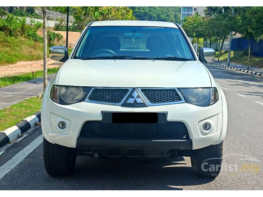 2010 Mitsubishi Triton Dual Cab Pickup Truck