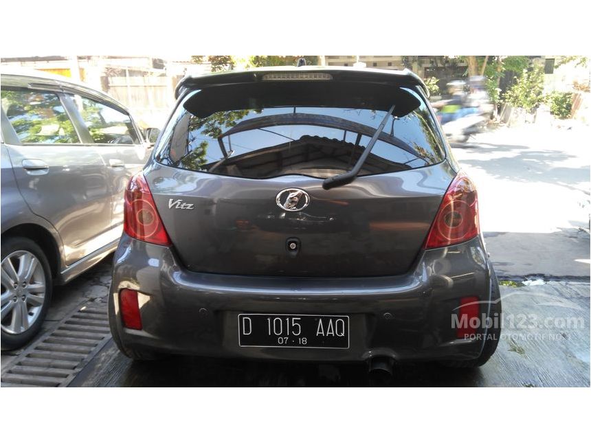 Jual Mobil  Toyota Yaris  2013  E 1 5 di Jawa Barat Manual 