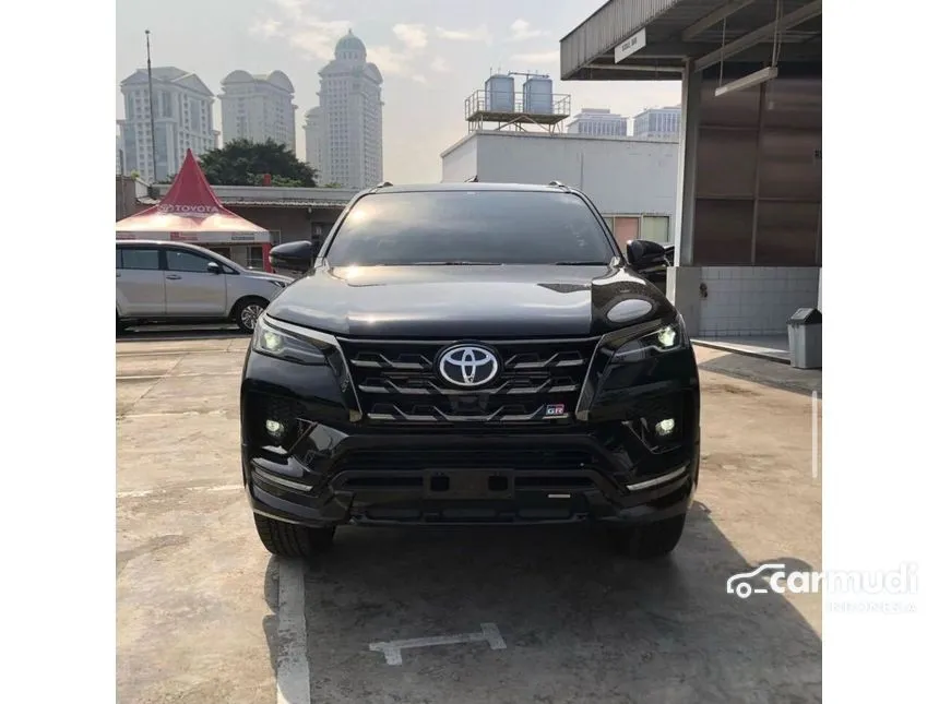 Jual Mobil Toyota Fortuner 2024 GR Sport 2.8 di Banten Automatic SUV Hitam Rp 599.000.000