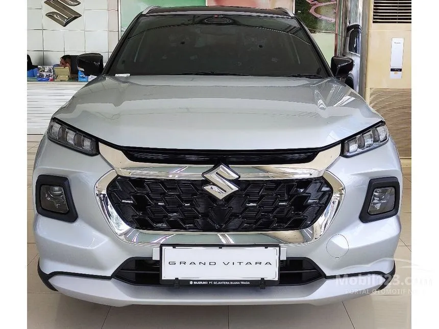Jual Mobil Suzuki Grand Vitara 2024 MHEV GX Two Tone 1.5 di Banten Automatic SUV Silver Rp 311.400.000
