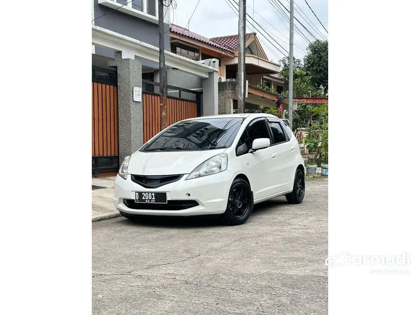 Jual Mobil Honda Jazz 2011 1.5 di Jawa Barat Automatic Hatchback Putih Rp 128.000.000