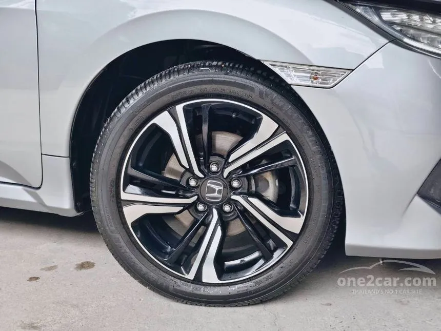 2016 Honda CIVIC Turbo RS Sedan