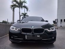 2016 BMW 320i 2.0 Sport Sedan