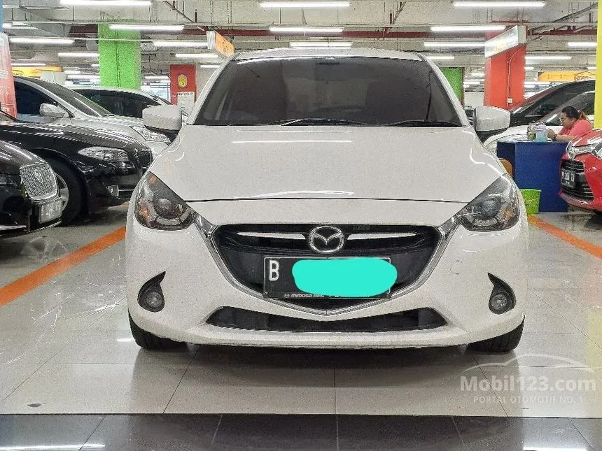 Jual Mobil Mazda 2 2016 R 1.5 di DKI Jakarta Automatic Hatchback Putih Rp 159.000.000