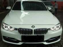 2012 BMW 320i 2.0 Sport Sedan