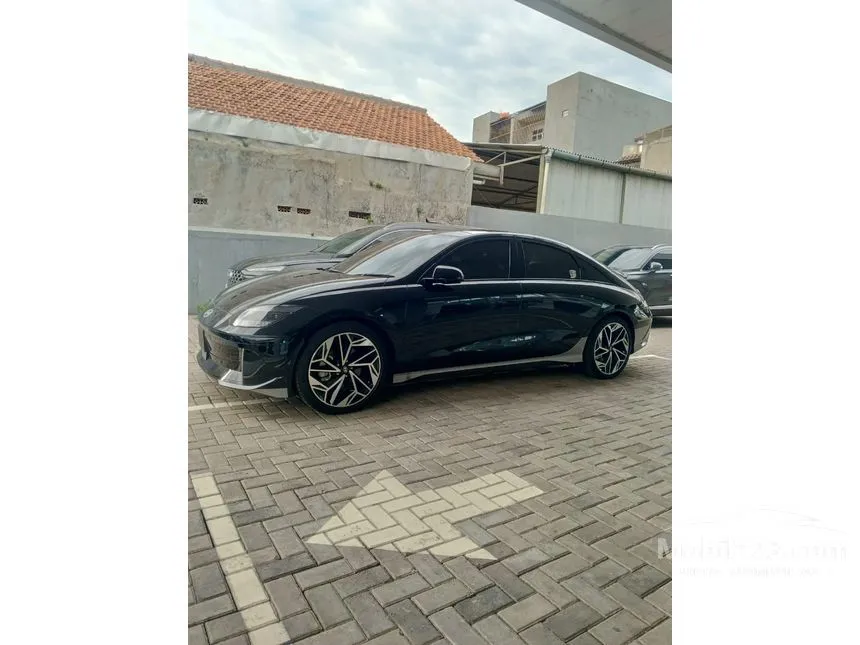 Jual Mobil Hyundai IONIQ 6 2023 Signature Long Range di DKI Jakarta Automatic Sedan Hitam Rp 750.000.000