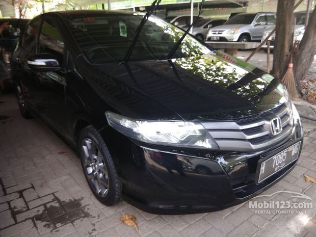 Honda City Mobil bekas dijual di Semarang Jawa-tengah Honda City Mobil bekas dijual di Semarang Jawa-tengah