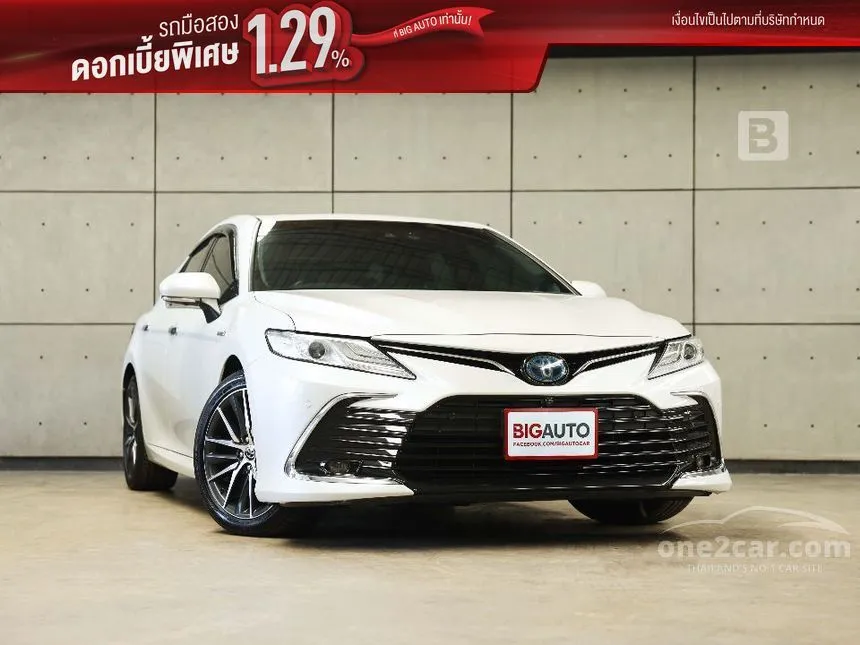 2023 Toyota CAMRY HEV Premium Luxury Sedan